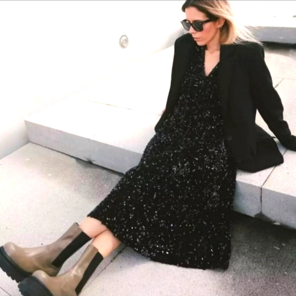 Zara Midi Sequin Dress With Puff Sleeves Black Size S NWT - Picture 2 of 11